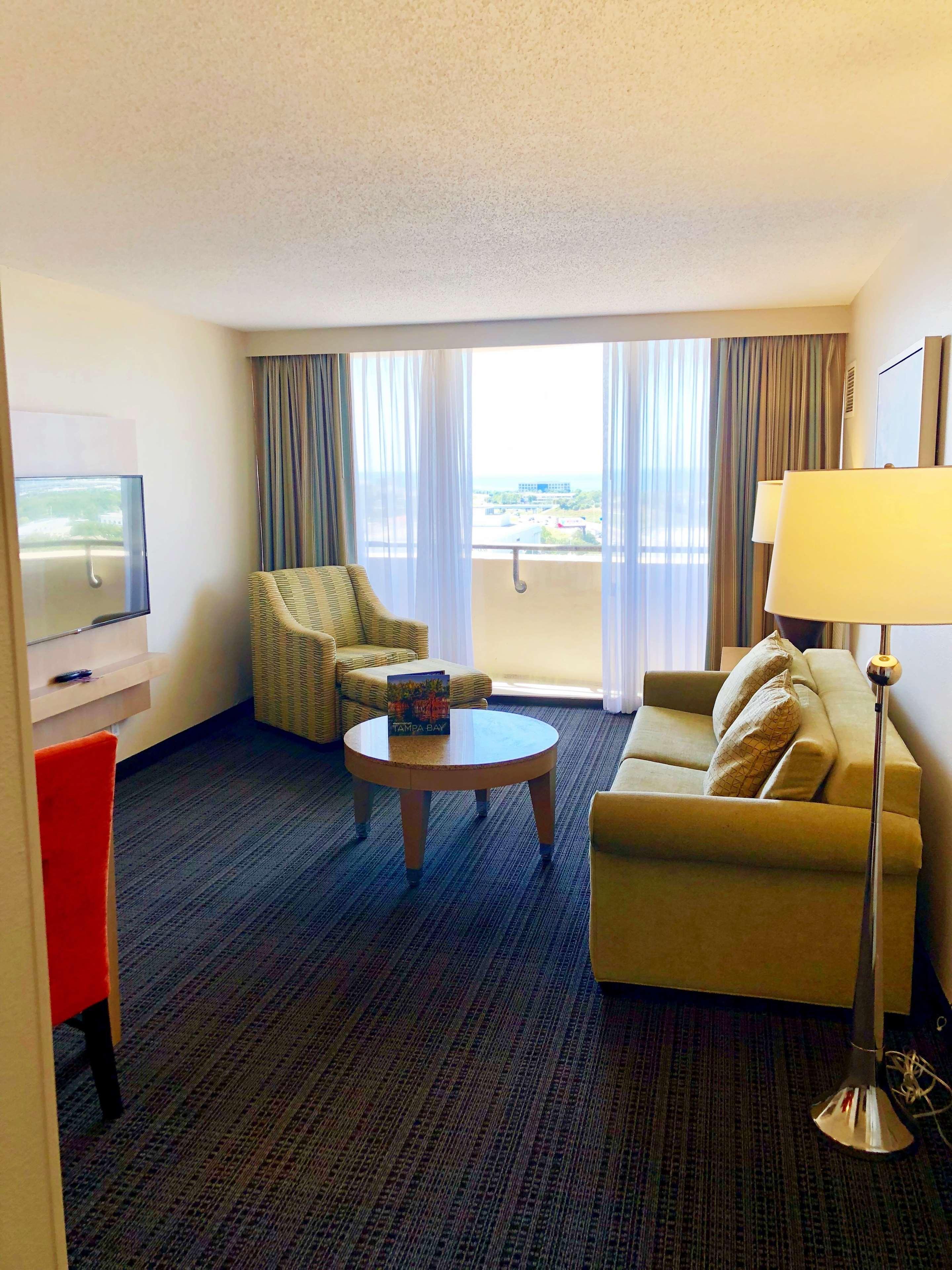 Embassy Suites By Hilton Tampa Airport Westshore מראה חיצוני תמונה